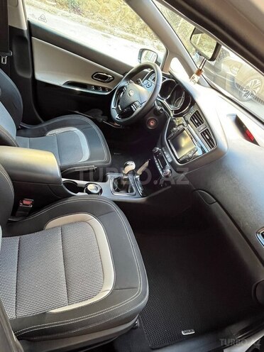 Kia  2015, 257,000 km - 1.6 l - Bakı