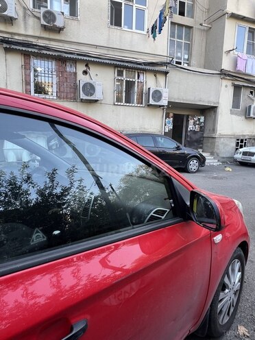 Hyundai i20 2009, 250,001 km - 1.6 l - Bakı