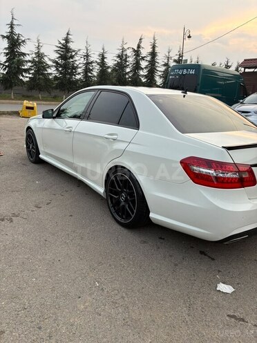 Mercedes E 350 2009, 238,000 km - 3.5 l - Cəlilabad