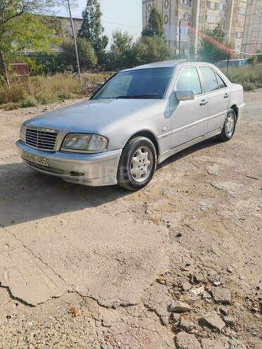 Mercedes C 220 1995, 235,780 km - 2.2 l - Bakı