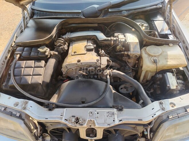 Mercedes C 220 1995, 235,780 km - 2.2 l - Bakı