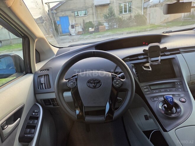 Toyota Prius 2010, 350,000 km - 1.8 л - Bakı