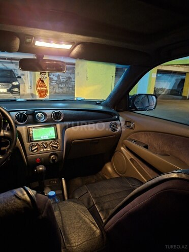 Mitsubishi Outlander 2003, 226,652 km - 2.4 л - Xırdalan