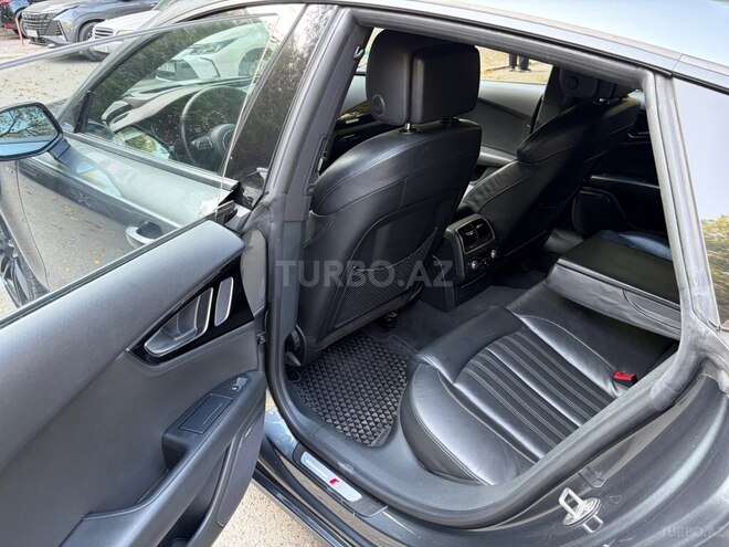 Audi A7 2013, 317,000 km - 3.0 l - Bakı