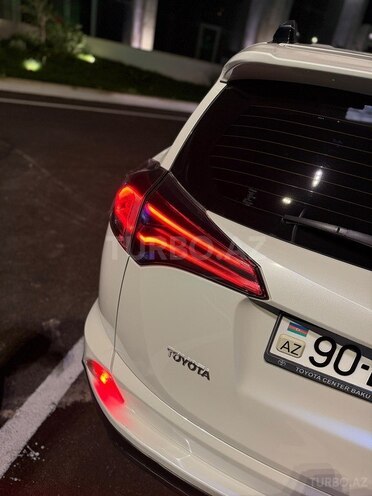 Toyota RAV4 2018, 96,000 km - 2.0 l - Bakı