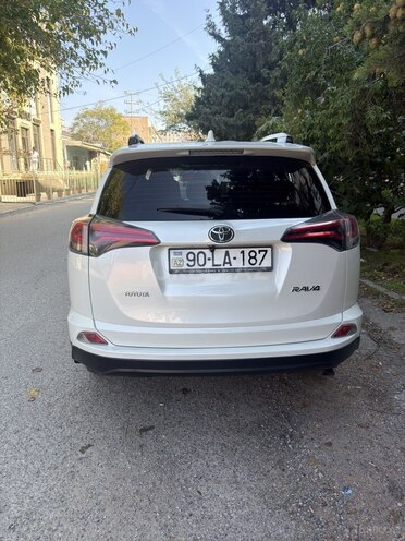 Toyota RAV4 2018, 96,000 km - 2.0 l - Bakı