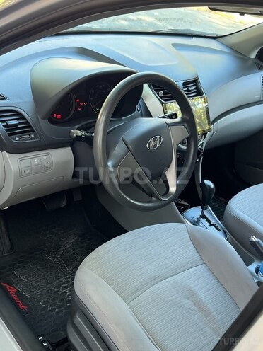 Hyundai Accent 2017, 147,500 km - 1.6 l - Şamaxı