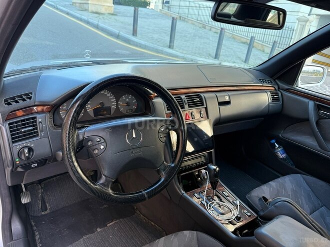 Mercedes E 270 2000, 408,000 km - 2.7 l - Bakı
