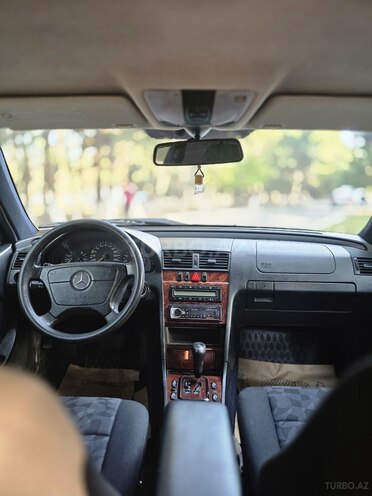 Mercedes C 200 1999, 191,000 km - 2.0 l - Sumqayıt
