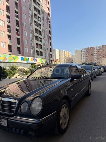 Mercedes E 240 1997, 433,891 km - 2.4 l - Bakı