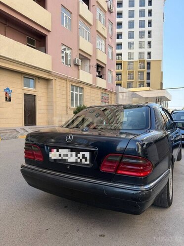 Mercedes E 240 1997, 433,891 km - 2.4 l - Bakı