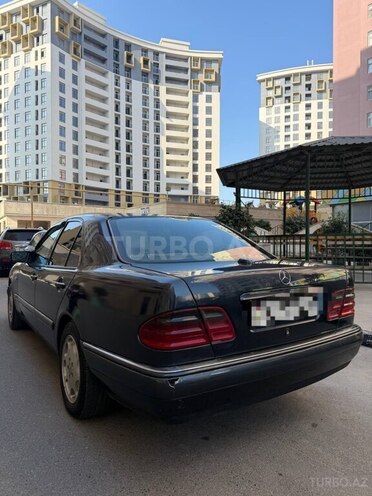 Mercedes E 240 1997, 433,891 km - 2.4 l - Bakı