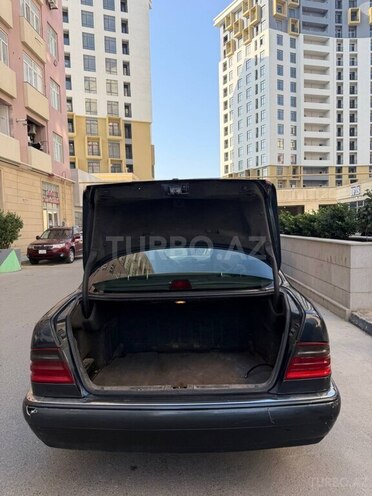 Mercedes E 240 1997, 433,891 km - 2.4 l - Bakı