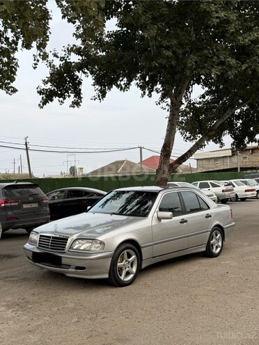 Mercedes C 200 2000, 300,000 km - 2.0 l - Xaçmaz
