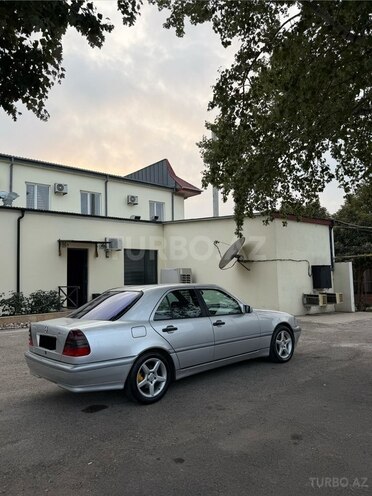 Mercedes C 200 2000, 300,000 km - 2.0 l - Xaçmaz