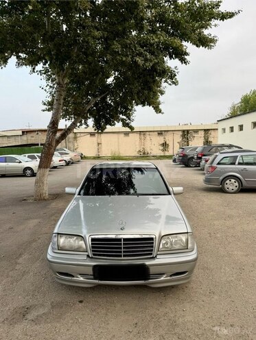 Mercedes C 200 2000, 300,000 km - 2.0 l - Xaçmaz