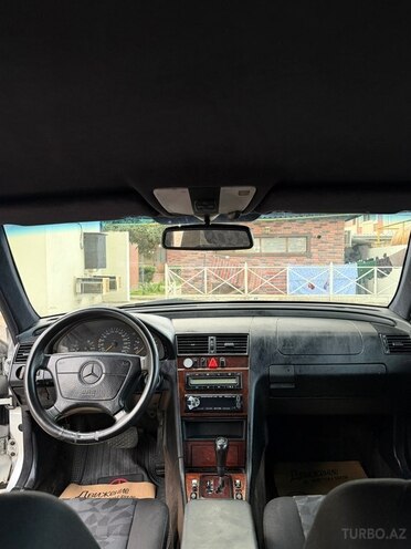 Mercedes C 200 2000, 300,000 km - 2.0 l - Xaçmaz