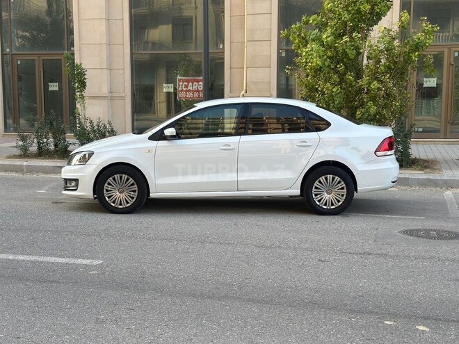 Volkswagen Polo 2018, 182,377 km - 1.6 л - Bakı
