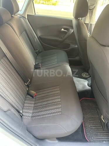 Volkswagen Polo 2018, 182,377 km - 1.6 л - Bakı