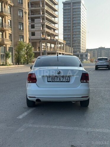 Volkswagen Polo 2018, 182,377 km - 1.6 л - Bakı