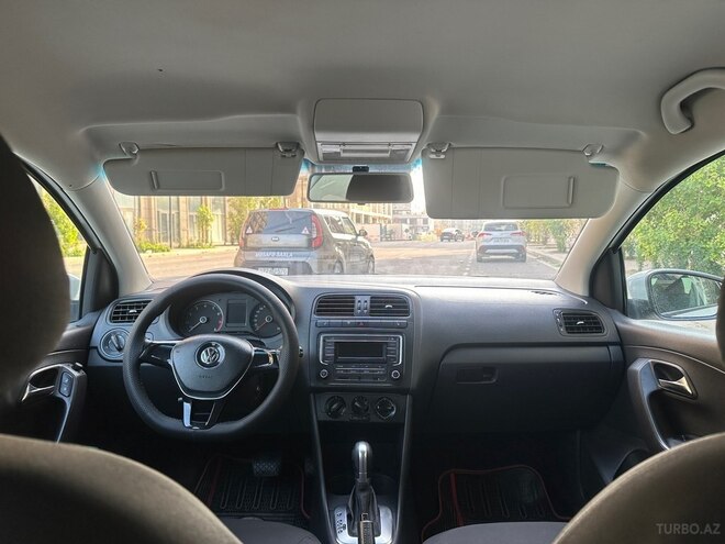 Volkswagen Polo 2018, 182,377 km - 1.6 л - Bakı