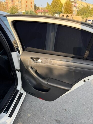 Volkswagen Jetta 2013, 233,000 km - 1.6 l - Mingəçevir