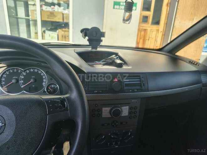 Opel Meriva 2006, 250,000 km - 1.4 л - Qusar