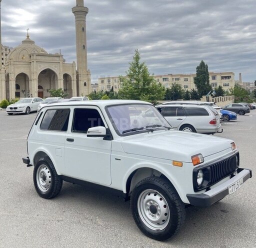 LADA (VAZ) Niva 2013, 198,000 km - 1.7 л - Salyan