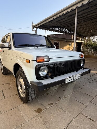 LADA (VAZ) Niva 2013, 198,000 km - 1.7 л - Salyan