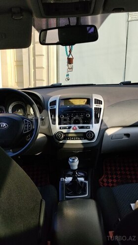 Kia  2008, 273,781 km - 1.6 л - Bakı