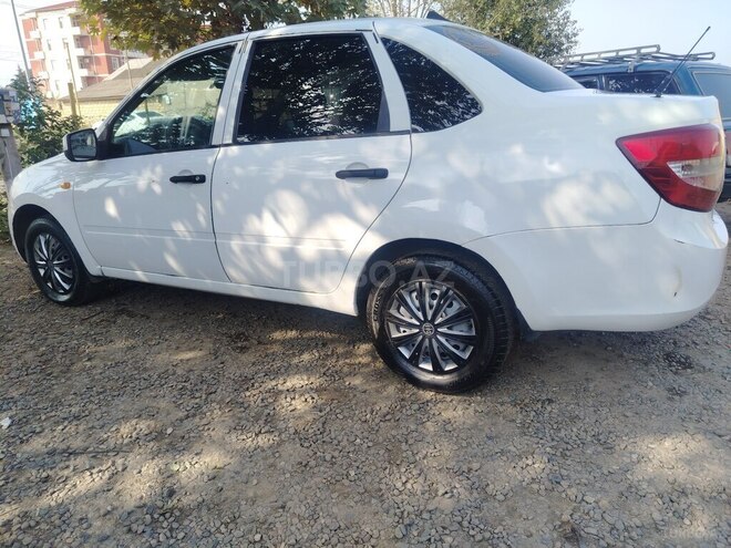 LADA (VAZ) Granta 2013, 390,000 km - 1.6 l - Cəlilabad