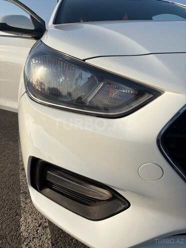 Hyundai Accent 2018, 165,000 km - 1.4 l - Bakı