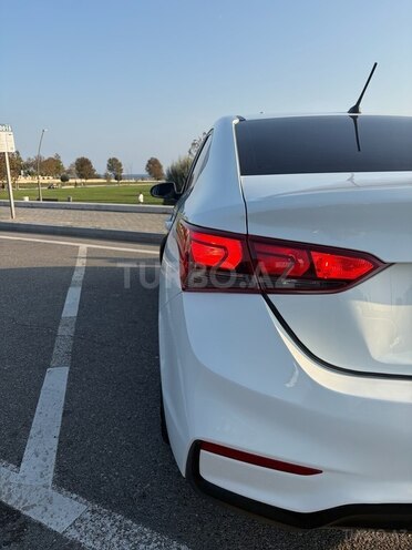 Hyundai Accent 2018, 165,000 km - 1.4 l - Bakı