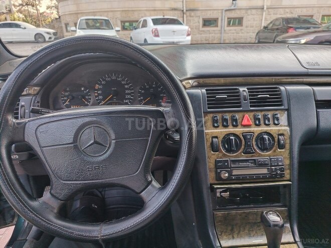 Mercedes E 200 1995, 685,280 km - 2.0 l - Şirvan