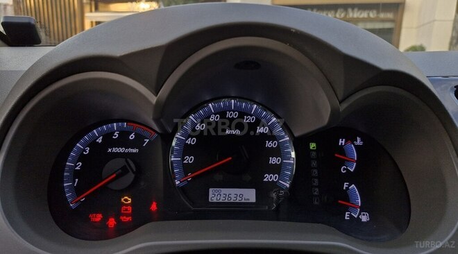 Toyota Fortuner 2011, 203,639 km - 2.7 l - Bakı