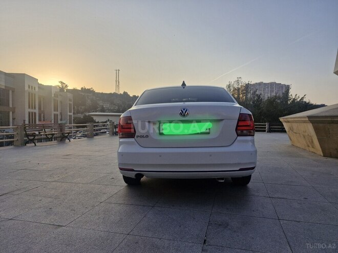 Volkswagen Polo 2015, 182,000 km - 1.6 l - Bakı