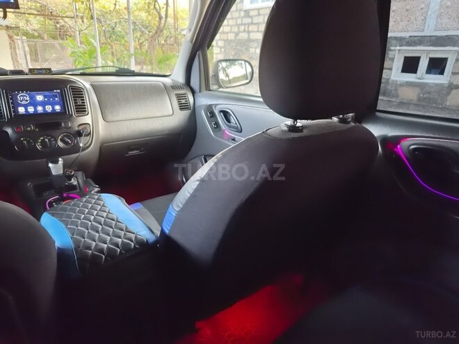 Ford Escape 2005, 281,897 km - 2.3 l - Mingəçevir