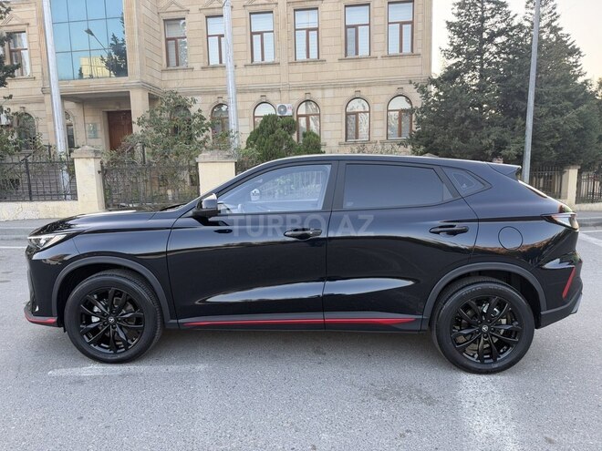 Changan  2025, 4,420 km - 1.5 л - Bakı