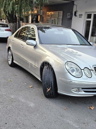 Mercedes E 240 2003, 395,000 km - 2.6 l - Xaçmaz