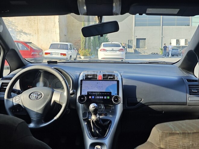 Toyota Auris 2008, 305,761 km - 1.4 l - Bakı