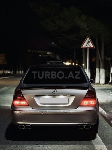 Mercedes E 240 2003, 395,000 km - 2.6 l - Xaçmaz