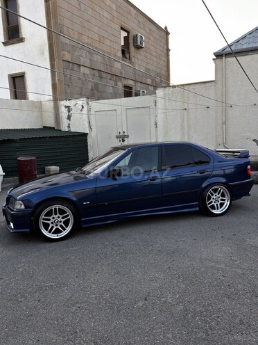 BMW 318 1998, 390,000 km - 1.8 l - Bakı