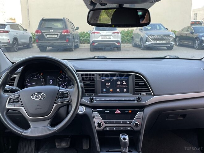 Hyundai Elantra 2017, 98,000 km - 2.0 l - Bakı