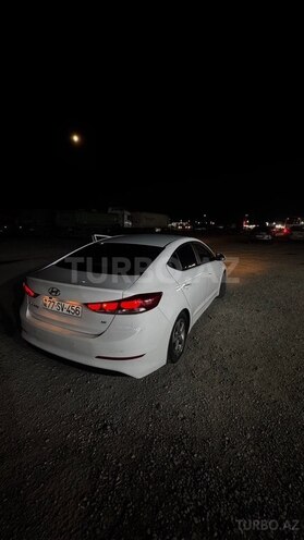 Hyundai Elantra 2018, 173,000 km - 1.6 l - Bakı
