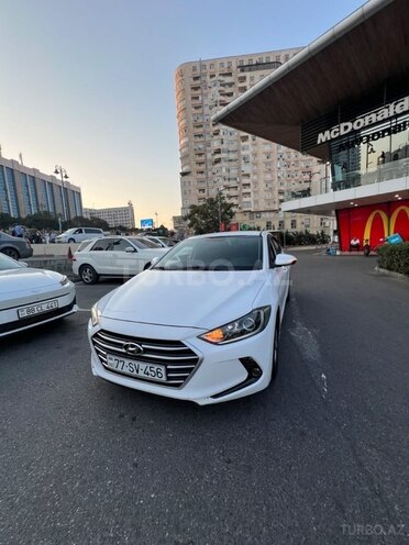 Hyundai Elantra 2018, 173,000 km - 1.6 l - Bakı