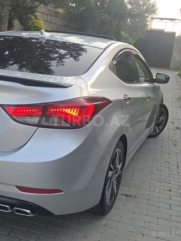 Hyundai Elantra 2015, 123,200 km - 1.8 л - Bakı