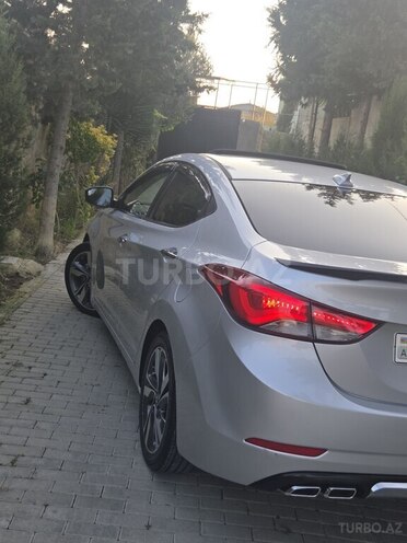 Hyundai Elantra 2015, 123,200 km - 1.8 л - Bakı