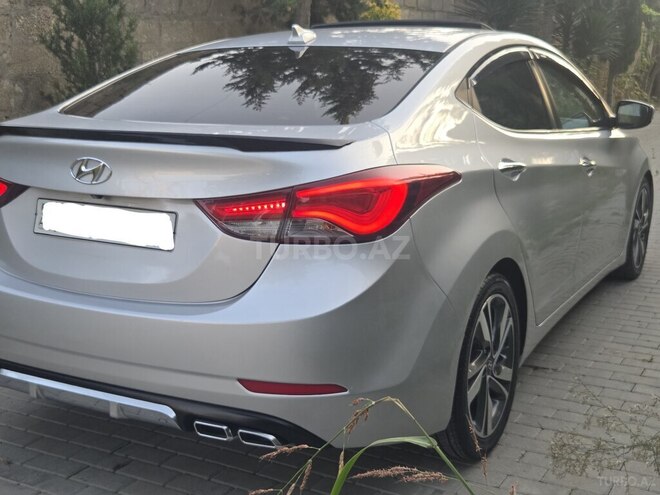 Hyundai Elantra 2015, 123,200 km - 1.8 л - Bakı