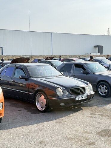 Mercedes E 200 2000, 370,340 km - 2.2 l - Bakı