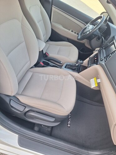 Hyundai Elantra 2017, 77,481 km - 2.0 л - Bakı